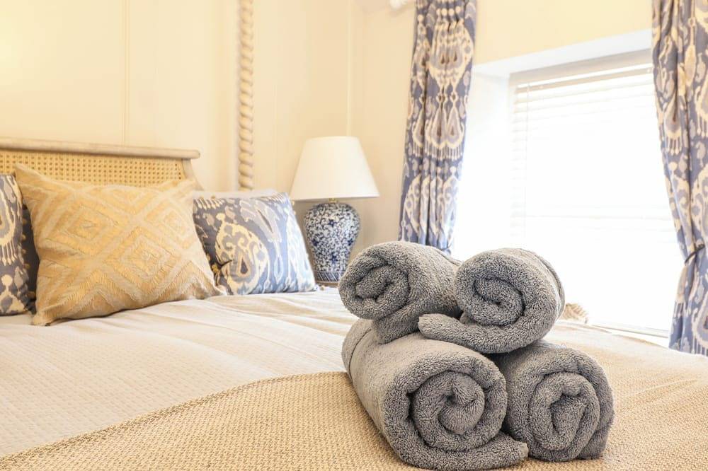 6 Uppergate Street Rose Cottage, pet friendly, with a garden in Conwy in Conwy, Conwy e dintorni