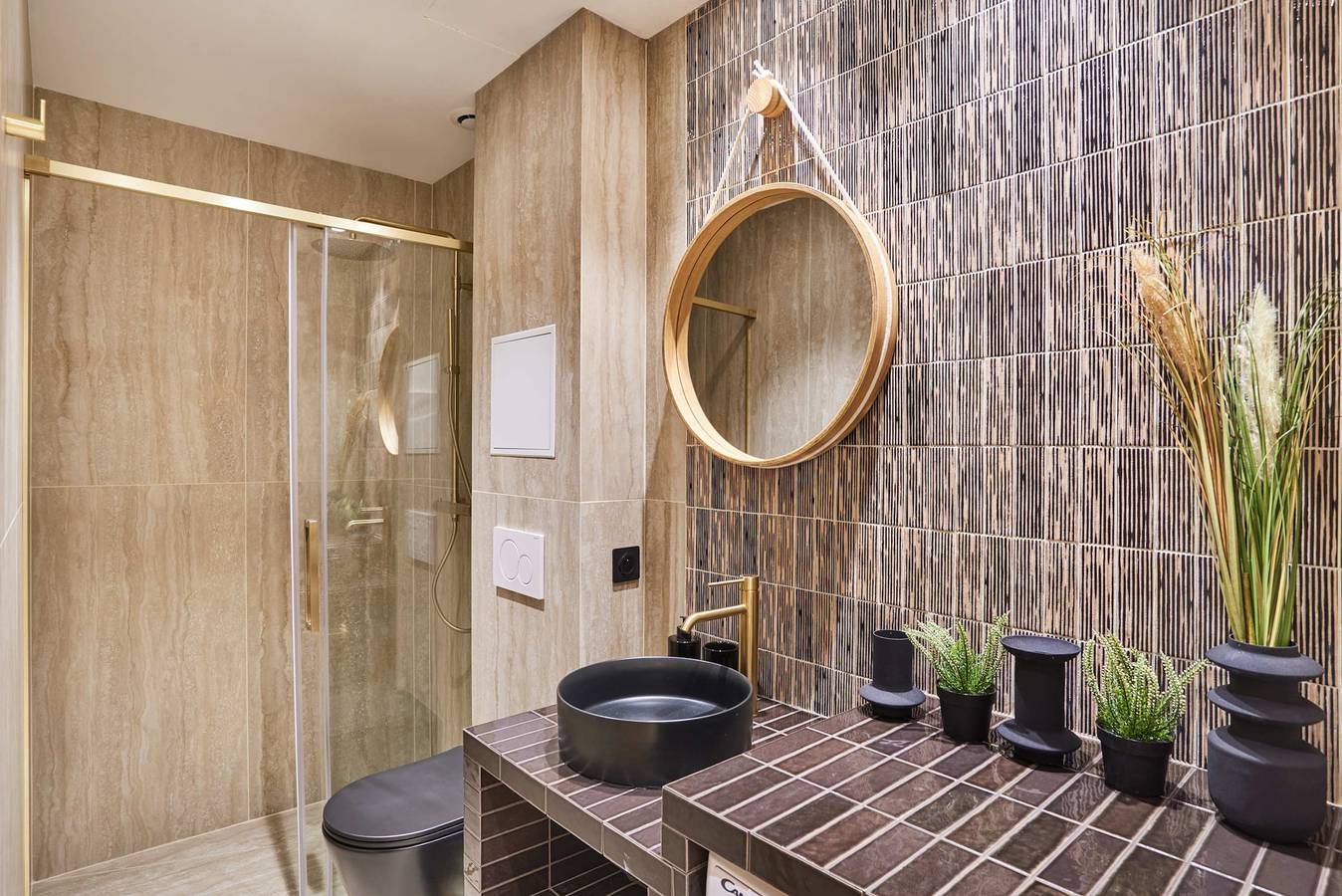 Appartement entier, Apartment Suite Saint Germain /  Rue de Rennes in Quartier du Montparnasse, Paris