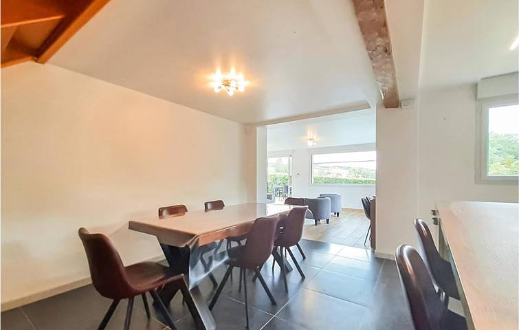 Whirlpool Garden Retreat mit WiFi & Parkplatz | 1000m von Ledinghem in Ledinghem, Saint-Omer und Umgebung