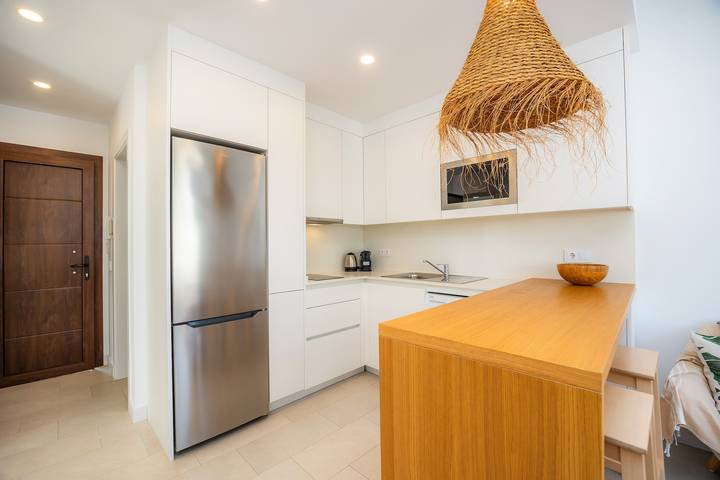 Entire apartment, Apartment 'B' with Balcony, Wi-Fi and Air Conditioning in Cala d'Or, Santanyí