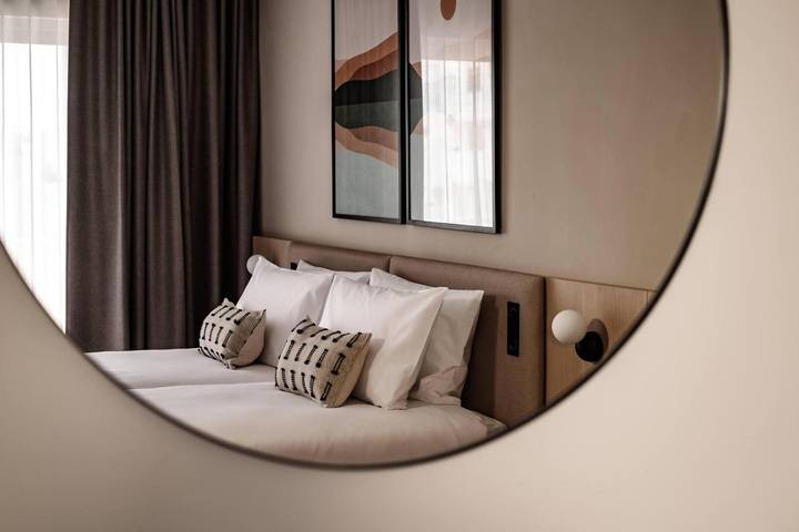 Hôtel pour 2 personnes, avec vue ainsi que balcon et piscine dans Gzira