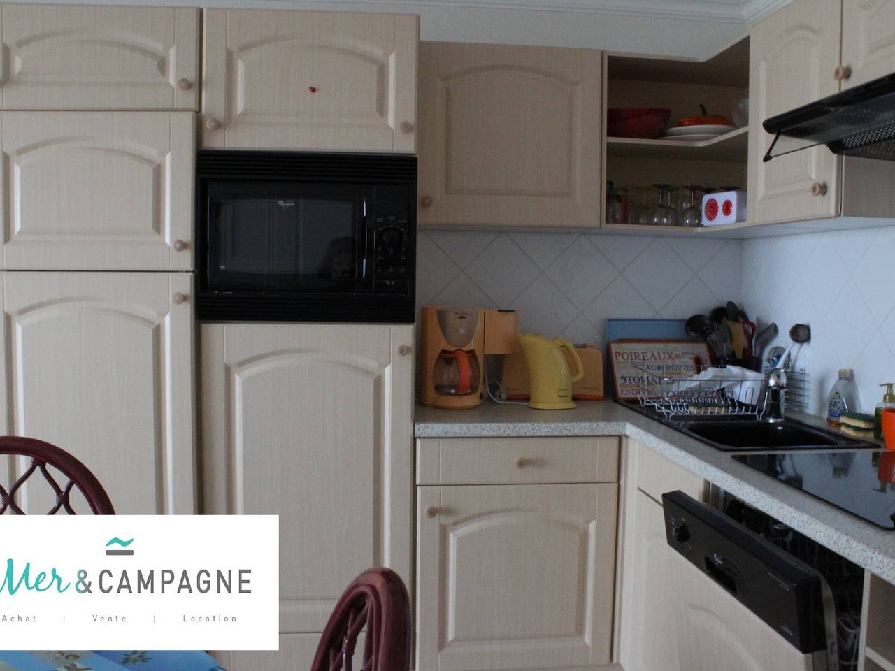 Entire apartment, Cozy apartment near the beach with balcony, parking and pets allowed in Fort-Mahon-Plage, Abbeville region