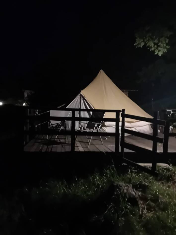 Glamping C Selva Tenda Quercia com Bbq, piscina partilhada e Wi-Fi in Bene Lario, Como (província)