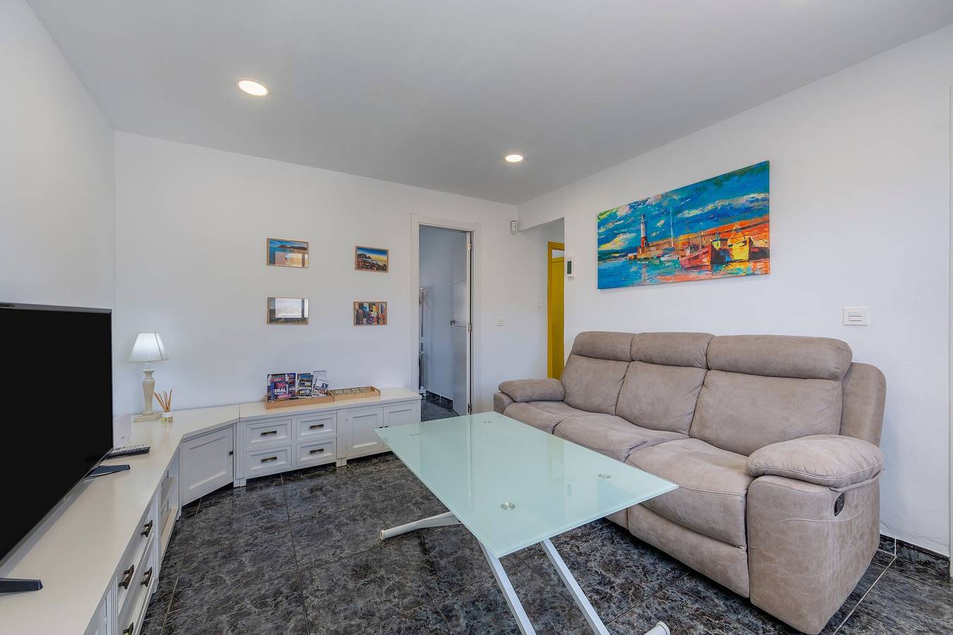 Appartement entier, Appartement « Zapillo » avec Wi-Fi et climatisation in Almería, Costa de Almería