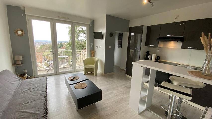 Gîte pour 2 personnes, avec balcon ainsi que jardin et vue à Malemort-sur-Corrèze - 4