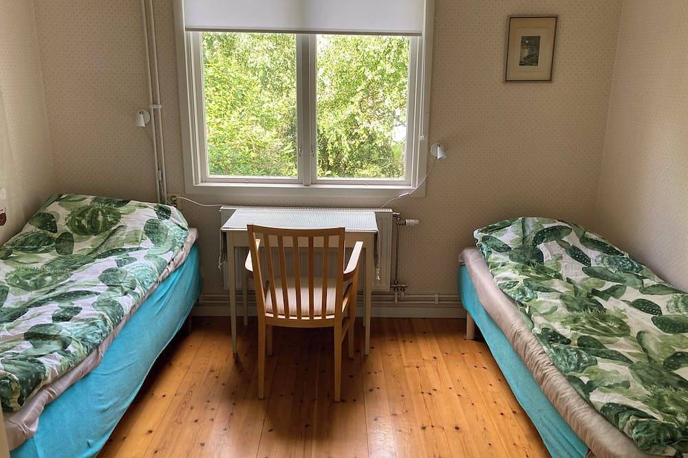 Charming house with oceanview on island close to Stockholm in Nacka, Stockholmer Schärengarten
