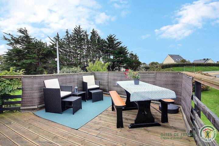 Gîte pour 2 personnes, avec jardin à Trévou-Tréguignec - 2