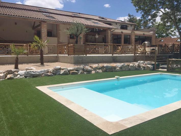Maison d’hôte pour 12 personnes, avec terrasse et piscine ainsi que jardin et vue, animaux acceptés dans Haute-Garonne - 4