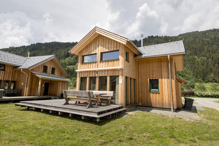 Ferienhaus für 9 Personen, mit Whirlpool und Terrasse sowie Garten und Sauna in Murau