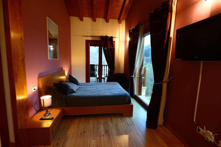 Charmante Wohnung mit Blick auf die Berge für 4 Personen in Sunbilla, Spanische Pyrenäen