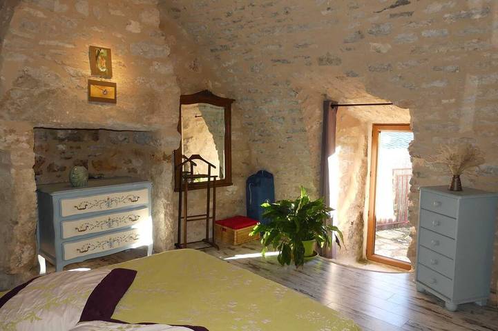 Location de vacances pour 4 personnes, avec jardin à Mas-Saint-Chély - 2