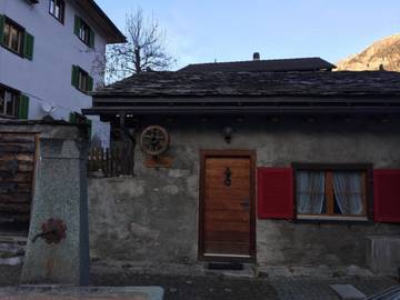 Gîte pour 4 personnes, avec jardin et vue, adapté aux familles à Andeer