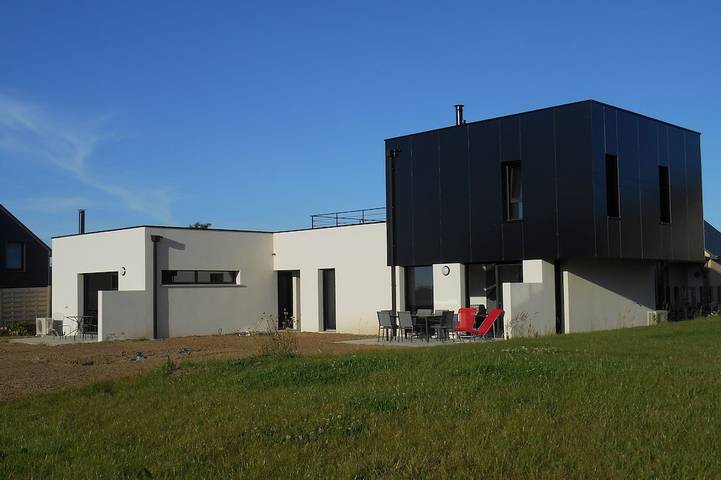 Location de vacances pour 6 personnes, avec jardin et terrasse à Trégon