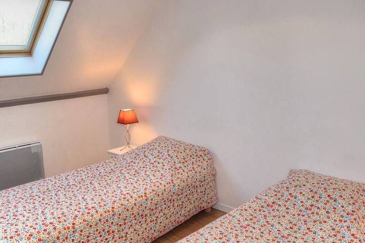 Gîte pour 6 personnes, avec piscine et jardin à Luynes - 3