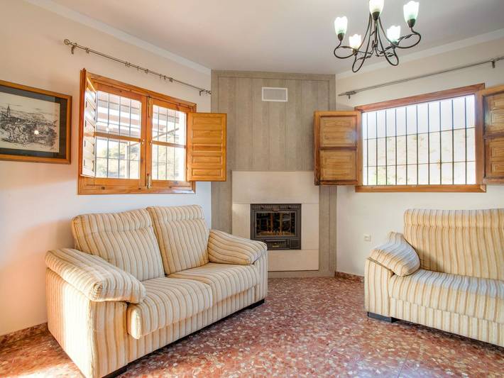Sunny Solarium Ferienhaus in Canillas de Aceituno, Cordillera Penibética