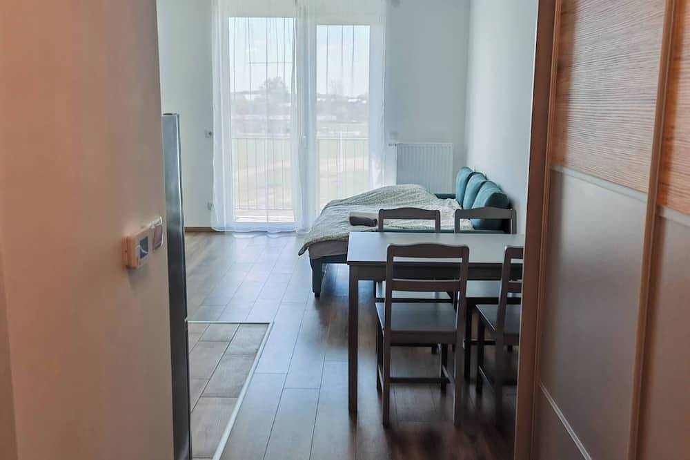 Ganze Wohnung, Moderner Studio-Rückzugsort im Boróka-Park, Kecskemét in Ketschkemet, Kecskeméti járás