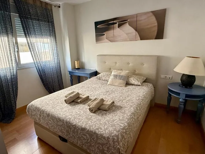 Ferienwohnung für 6 Personen, mit Pool und Balkon - 1