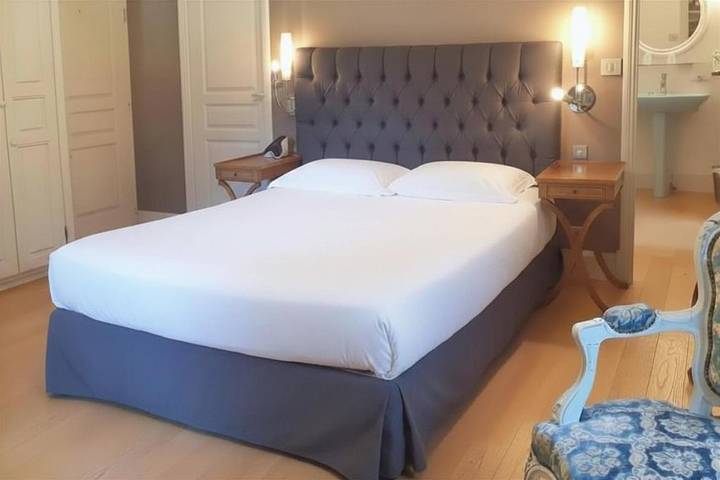 Hôtel pour 2 personnes, avec Terrasse ainsi que Jardin et Piscine à Saint-Martin-Valmeroux - 4