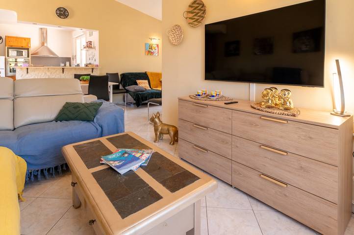 Entire apartment, 'Lumapa Oletta' Apartment with Mountain View, Wi-Fi, and Air Conditioning in Oletta, Calvi region