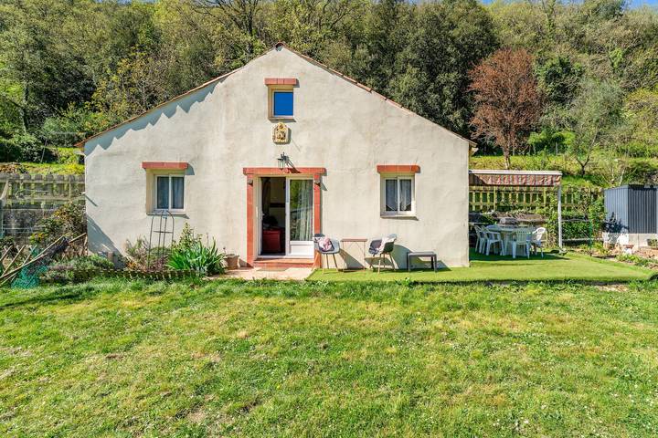 Maison de vacances pour 5 personnes, avec jardin à Saint-Sébastien-d'Aigrefeuille