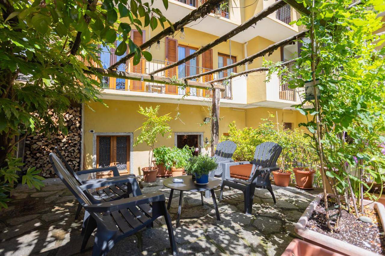 Apartamento inteiro, Il Cortile di Mamma Mia in Pisano, Lago Maggiore (Piemonte)
