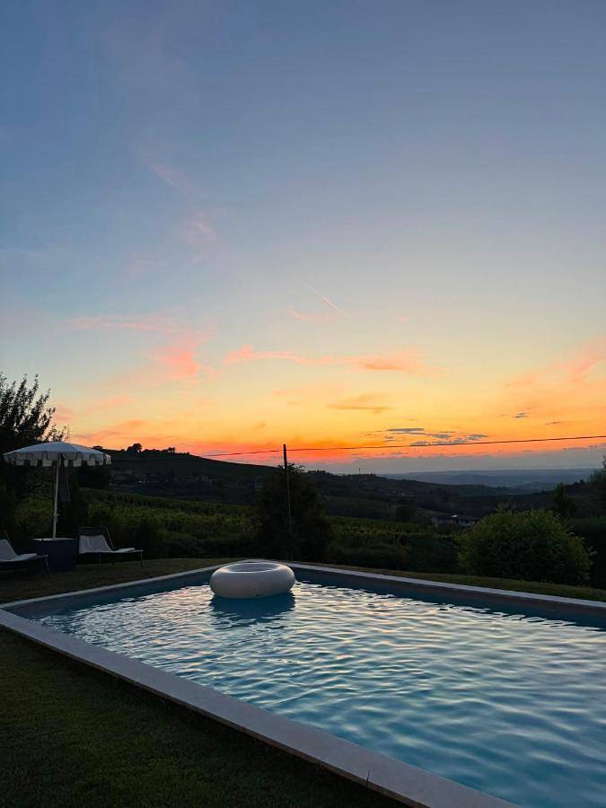 Borgo Piani - Camere di Charme in Mango , Langhe