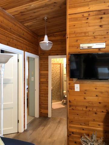 Cottage for 12 Guests in Lambton County, Picture 1