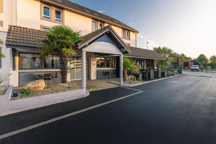 Hôtel pour 2 personnes, avec terrasse, animaux acceptés à Trégueux - 3