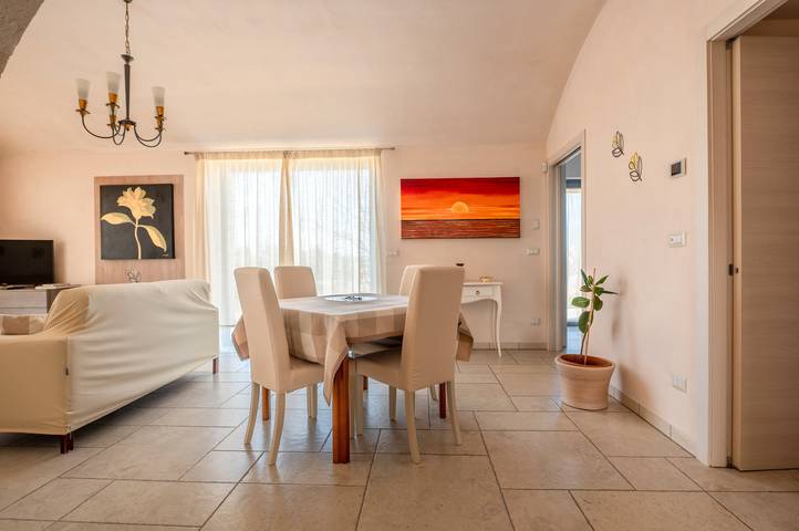 Vacation Home "La Valle dei Trulli" with Private Garden, Whirlpool & Wi-Fi in Martina Franca, Taranto Province