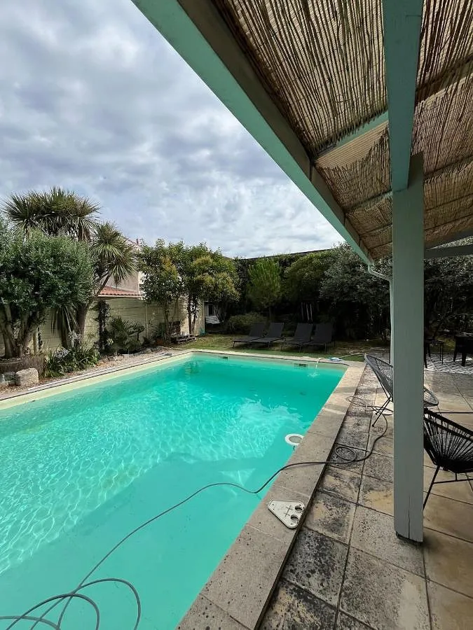Chalet para 6 personas, con vistas además de jardín y piscina, Se admiten mascotas - 1