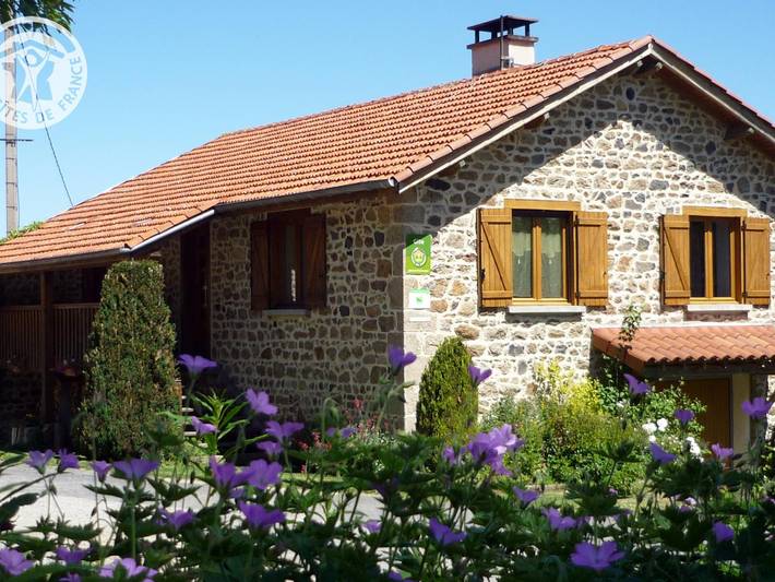 Gîte pour 6 personnes, avec Jacuzzi ainsi que Terrasse et Jardin à Sauvain
