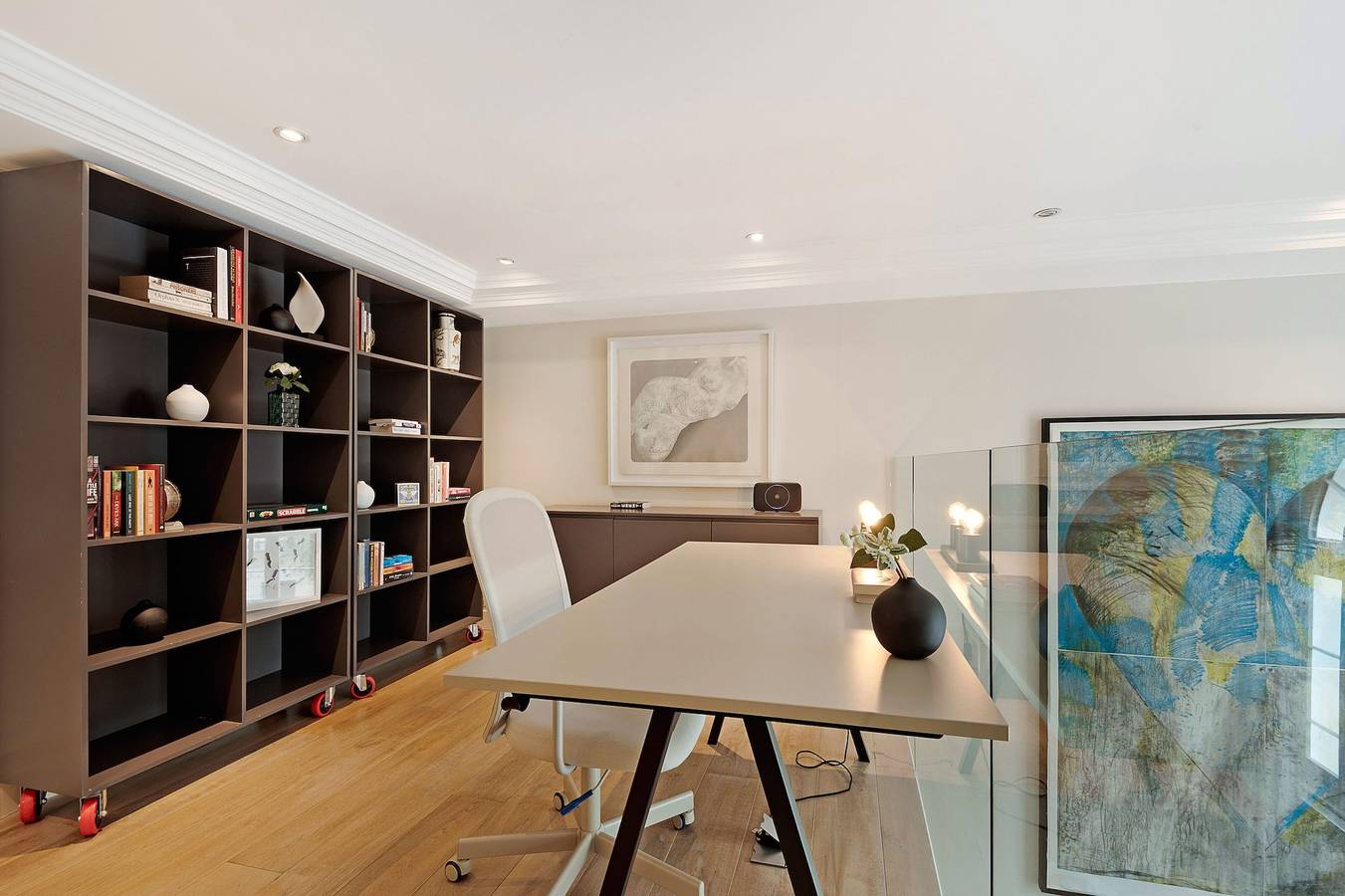 Entire apartment, The Artists Hideaway-2 bed mezzanine in Paddington - by Out of Office Lifestyle in London, South East England