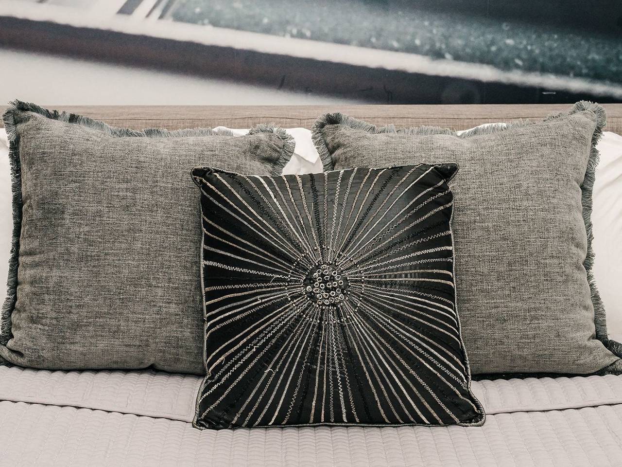 Ganze Wohnung, Moderne Suite in der Nähe des Flughafenkrankenhauses Henday Town Ctr in Edmonton, Alberta