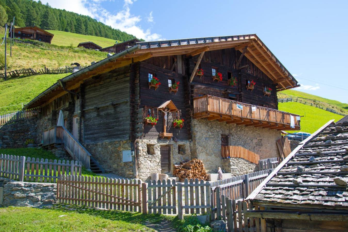 Ganze Wohnung, Ferienwohnung "Untervernatsch Enzian" mit Balkon, gemeinschaftlichem Außenbereich & Wlan in Katharinaberg, Schnals