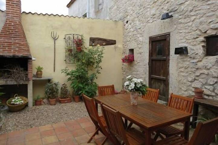 Cottage for 10 people, with garden and balcony - 1