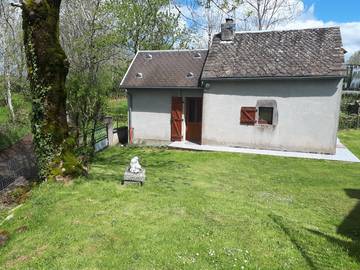 Gîte pour 2 personnes, avec jardin à Avèze
