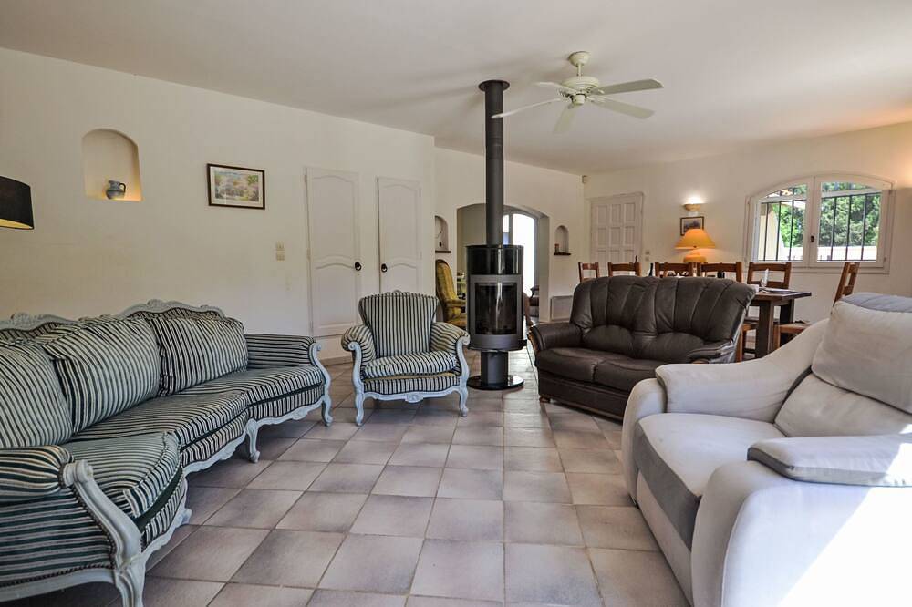 Mas des Lavandes by Interhome in Graveson, Arles region