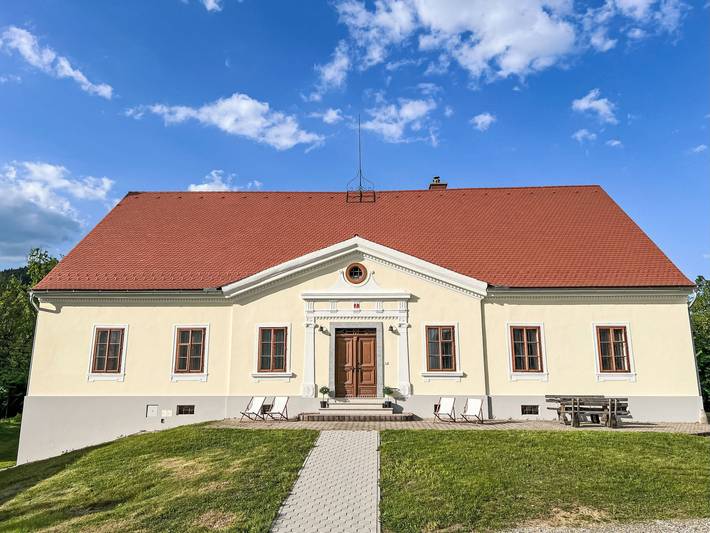 Ferienwohnung für 8 Personen, mit Garten