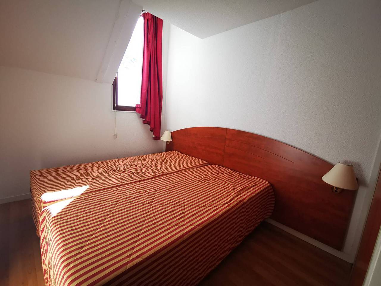 Appartement entier, Agréable duplex parking - 7 pers. in La Mongie, Bagnères-de-Bigorre