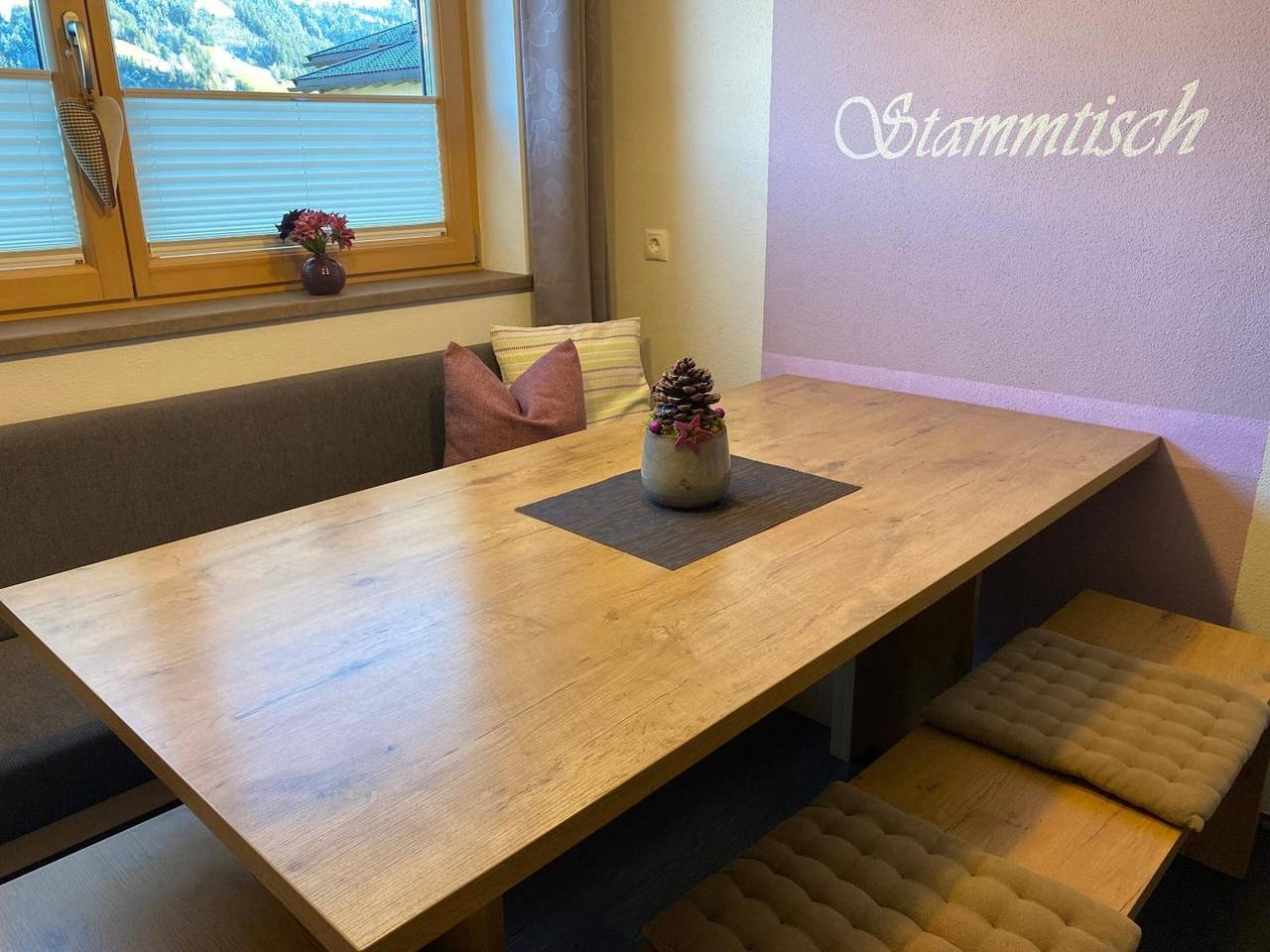 Ganze Wohnung, Ferienwohnung 'Mario' mit Bergblick, privater Terrasse und Wi-Fi in Tuxer Alpen, Hippach