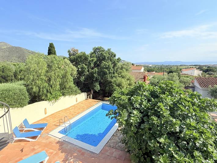 Villa für 4 Personen, mit Terrasse und Garten - 1