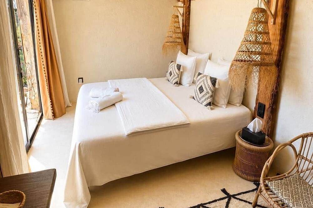 Domaine Finca Lessya, Lodge Cocon du Patio in Mauguio, Côte méditerranéenne (France)