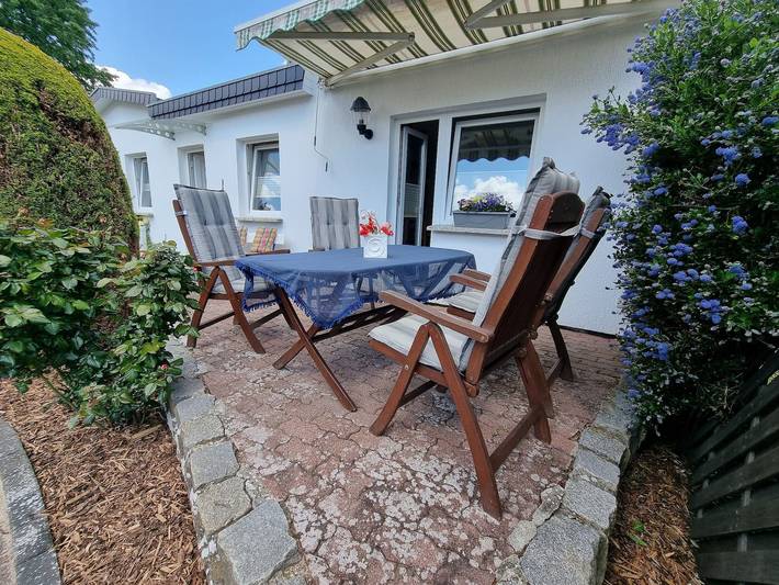 Bungalow für 2 Personen, mit Terrasse und Garten in Zinnowitz - 4