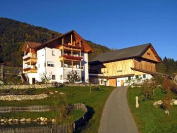 Hütte für 4 Personen, mit Garten am Kronplatz