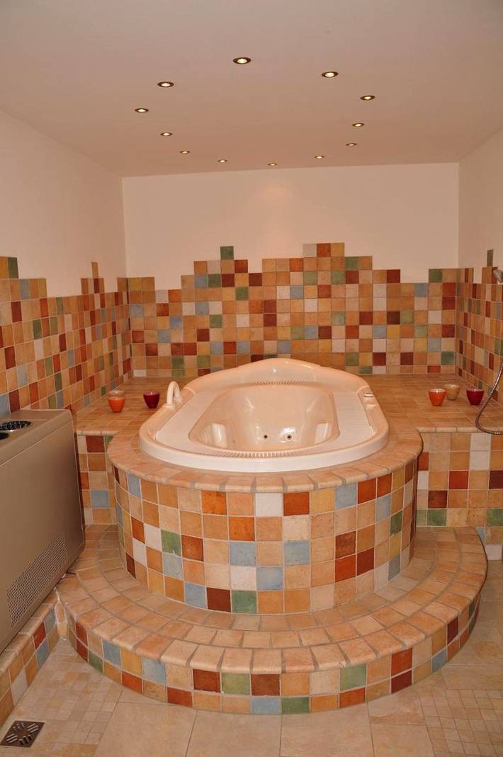 Hotel für 2 Personen, mit Whirlpool und Balkon sowie Sauna in Toblach - 2