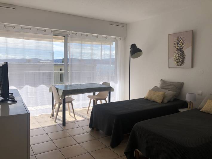 Gîte pour 2 personnes, avec balcon dans Plage Veillat Saint Raphael - 3