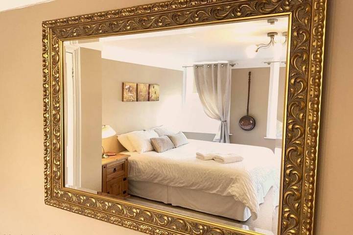 Apartamento entero, The Georgian Apartment - Apartamento grande de 2 dormitorios para 4 personas (+2) in Gosport, Hampshire