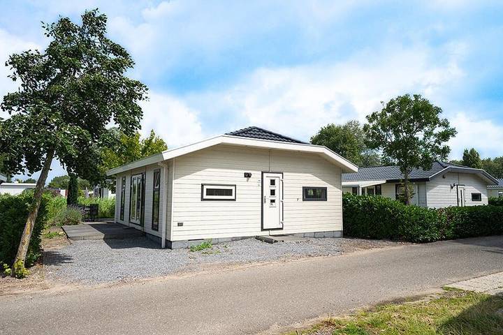 Ferienhaus für 4 Personen, mit Balkon/Terrasse und Terrasse sowie Garten in Dordrecht