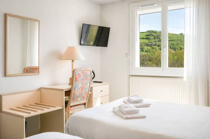 Gîte pour 3 personnes, avec jardin à Bessenay - 4