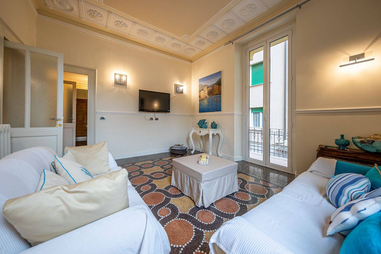 Appartamento intero, 02122 - Rapallo Beach House - A due passi dal mare in Bagni Ariston, Rapallo
